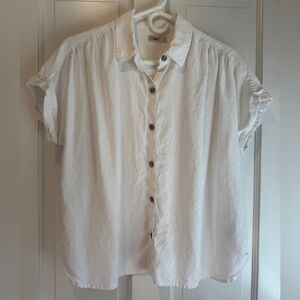Faherty White Button Down Short Sleeved Shirt